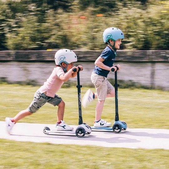 Scoot & Ride - Casco con chiusura magnetica (S-M)