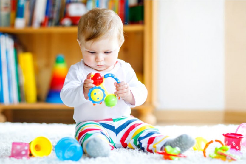 Giochi neonati 0-3 mesi: le varie tipologie