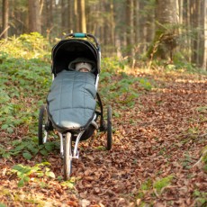 Come scegliere il miglior passeggino da trekking per genitori sportivi