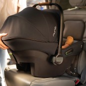 Nuna - Seggiolino Pipa Urbn - con innovativo sistema ISOFIX integrato!