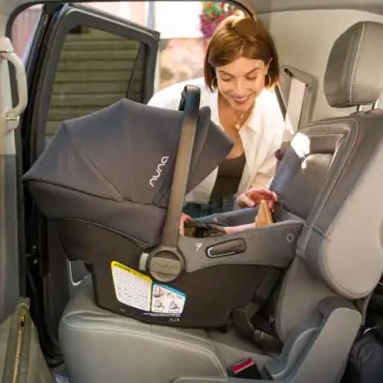 Nuna - Seggiolino Pipa Urbn - con innovativo sistema ISOFIX integrato!