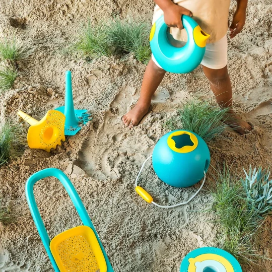 Quut - Cana L Giocattolo e Innaffiatoio 1L - Colore: Lagoon