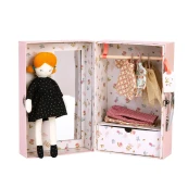 Moulin Roty - Valigetta e bambola con armadio e vestiti