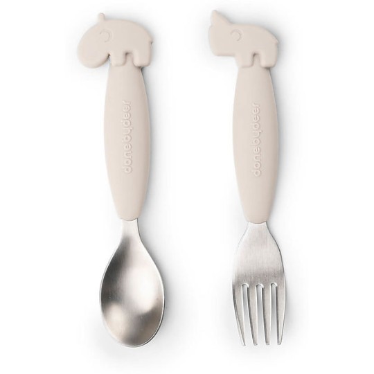 Done by Deer - Set 2 Posate Anti-Scivolo - Forchetta e Cucchiaio - Silicone Alimentare e Acciaio inossidabile - Colore: Sabbia