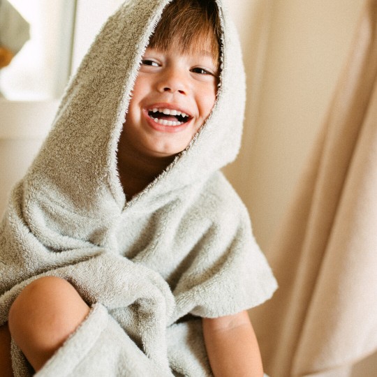 Nobodinoz - Accappatoio Poncho So Cute - 3-5anni - Cotone Biologico - Colori Nobodinoz: Sage Green