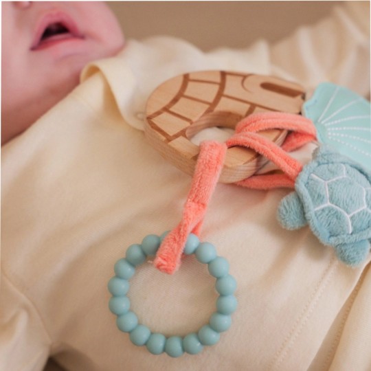 Little Big Friends - Sonaglio di legno con giochi - Adatto dalla nascita - Colori Little Big Friends: Oceano